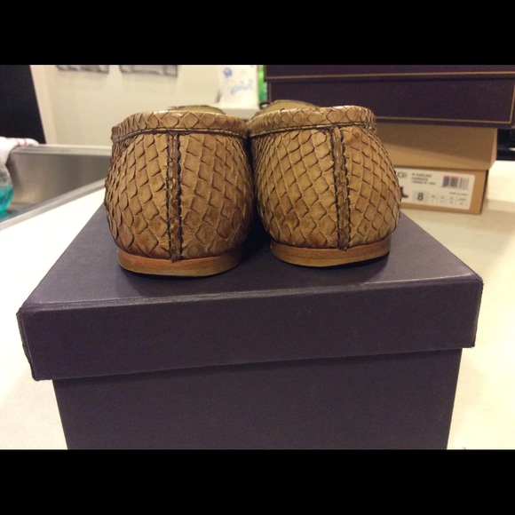 Prada flats - Picture 3 of 4